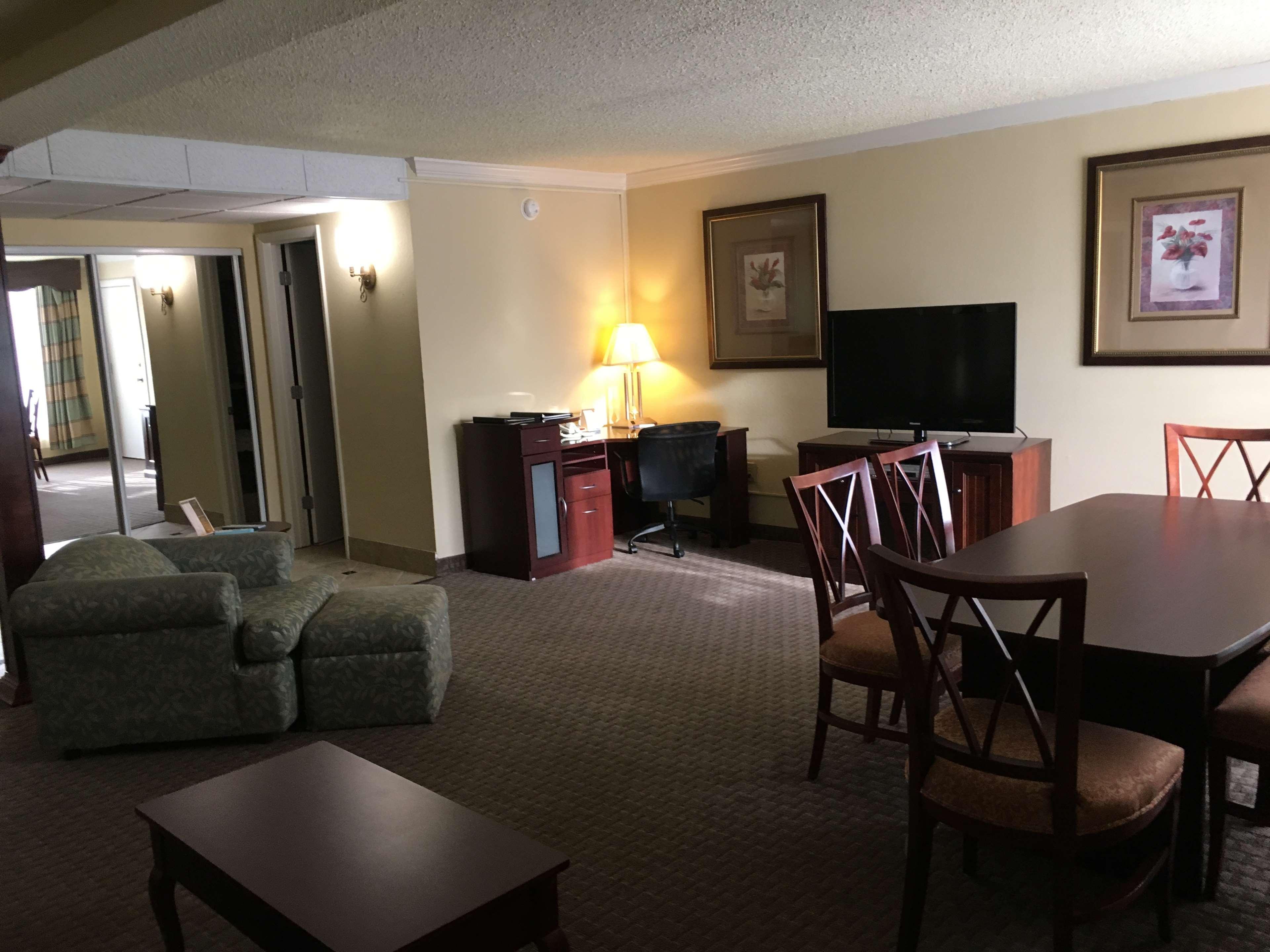 Best Western Plus Burlington Ngoại thất bức ảnh