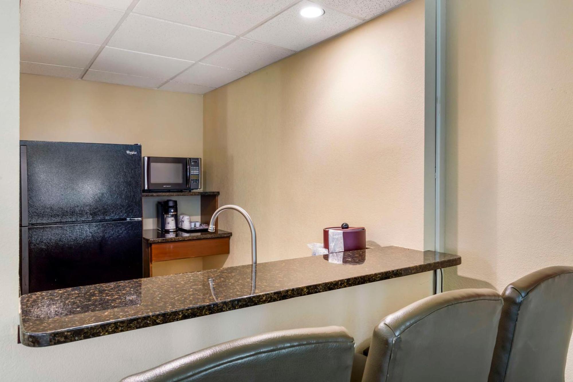 Best Western Plus Burlington Ngoại thất bức ảnh
