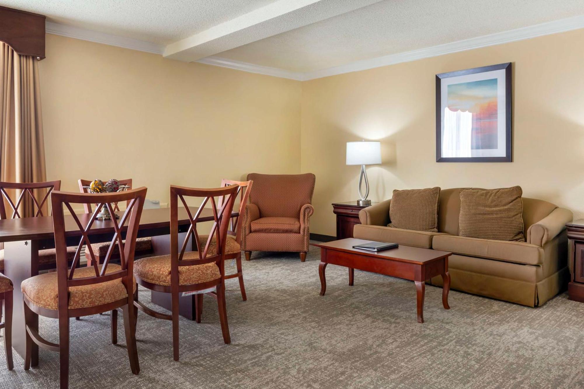 Best Western Plus Burlington Ngoại thất bức ảnh