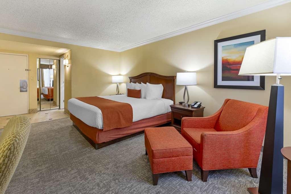 Best Western Plus Burlington Phòng bức ảnh